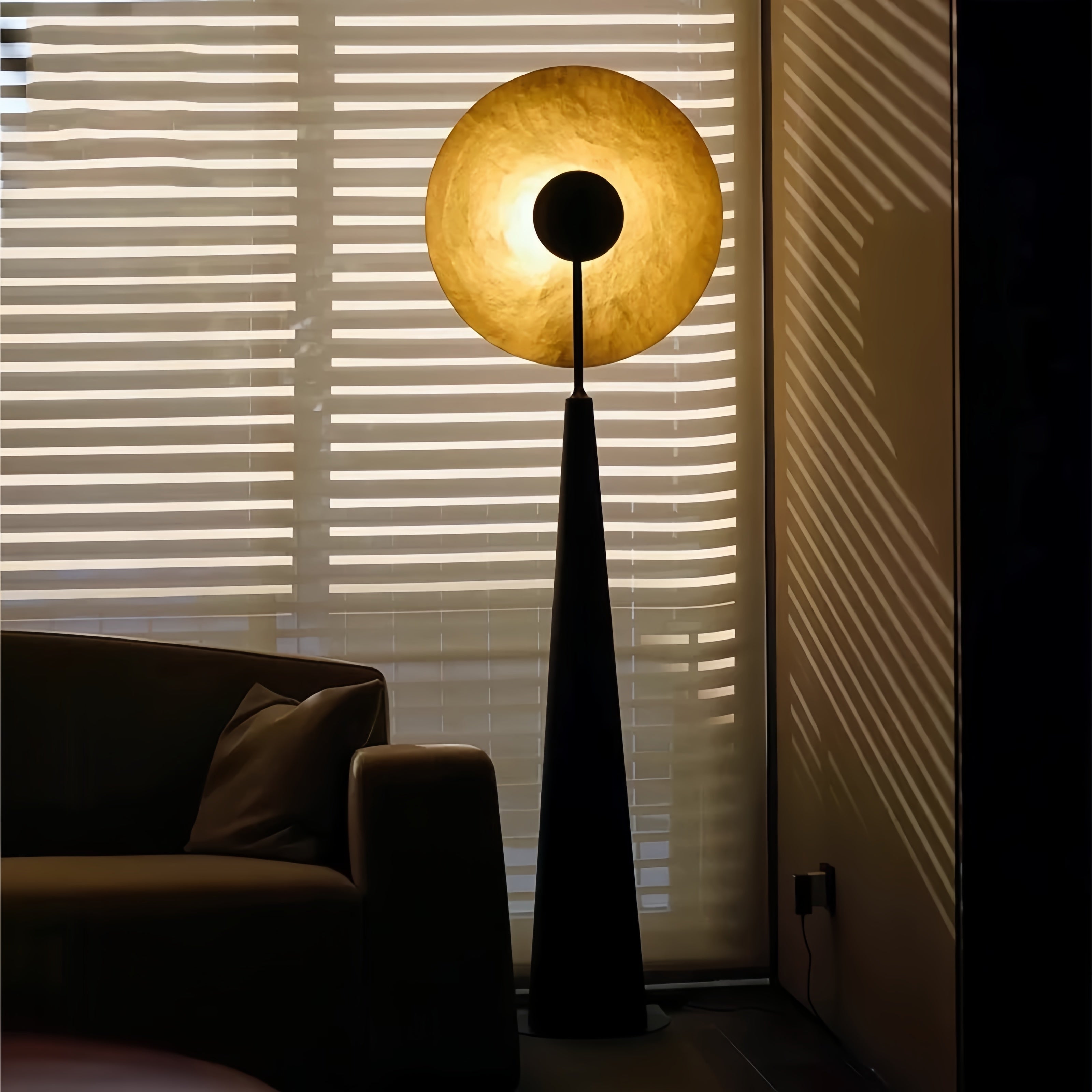 The medieval light luxury floor lamp