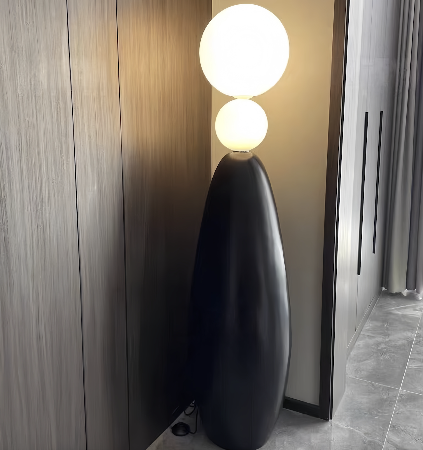 Modern minimalist floor lamp